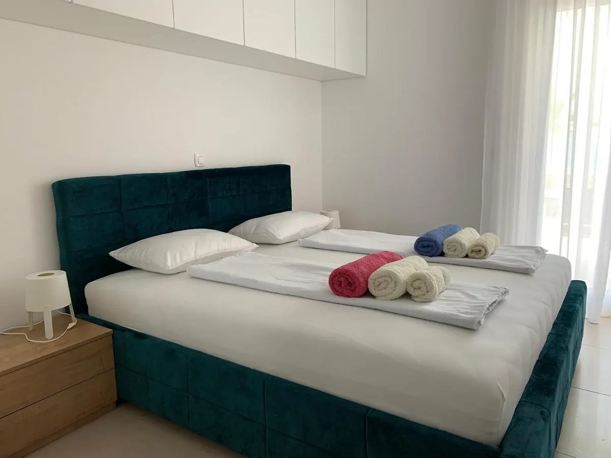 Apartment Garden Mandre Croatia